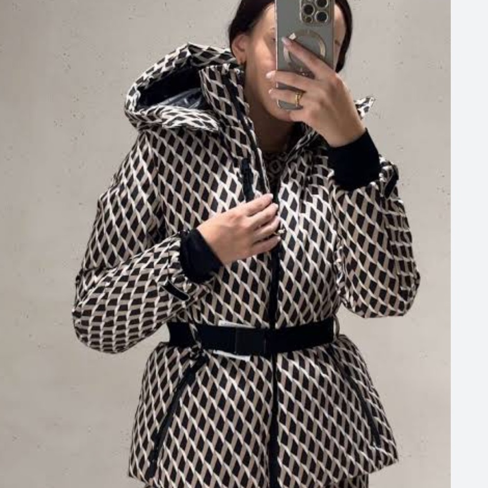 NWT Zara Ski Geometric Print Quilted Jacket with Belt - Black & Cream